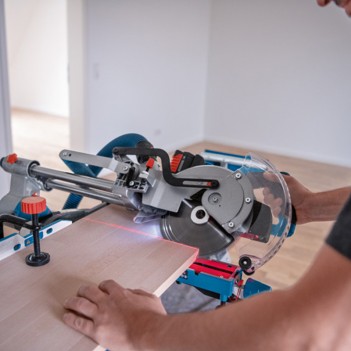 Akku-Kapp- und Gehrungssäge BITURBO GCM 18V-216 D Bosch