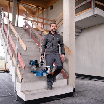 Scie à onglets radiale sans-fil BITURBO GCM 18V-254 D Bosch