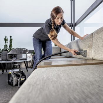 Nettoyeur à moquette injection-extraction sans fil Puzzi 2/1 Bp Kärcher