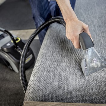 Nettoyeur à moquette injection-extraction sans fil Puzzi 2/1 Bp Kärcher