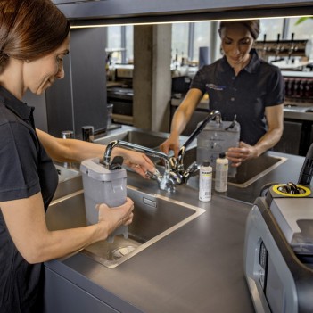 Akku-Teppichreinigungsmaschine Injektion-Extraktion Puzzi 2/1 Bp Kärcher