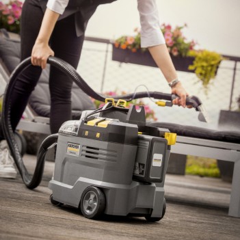 Akku-Teppichreinigungsmaschine Injektion-Extraktion Puzzi 9/1 Bp Kärcher