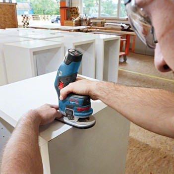 Akku-Kantenfräse GKF 12V-8 Bosch