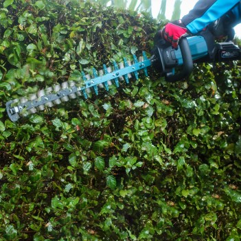 Akku-Heckenschere 40V XGT UH004GZ Makita