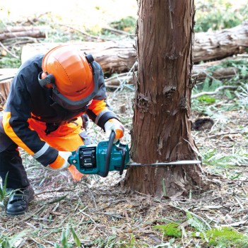 Akku-Kettensäge 40V XGT UC026GZ Makita