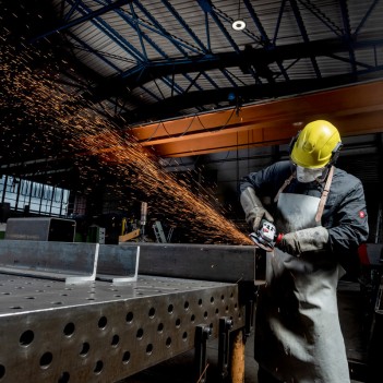 Winkelschleifer 1900W 125mm WEV 19-125 Q M-Brusch Metabo