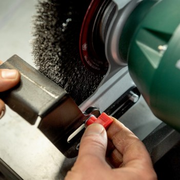 Touret combiné meule et ponceuse à bande 600W BS 200 PLUS Metabo