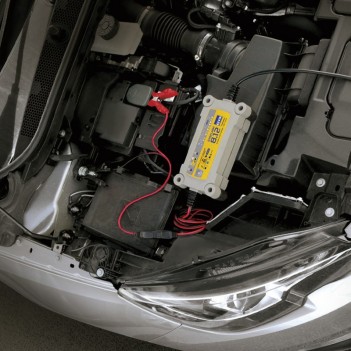 Autoladegerät 12V/8A Gysflash 8.12 Gys