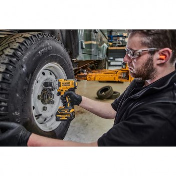 Schlagschrauber 1/2“ 18V 813Nm DCF891NT DeWalt