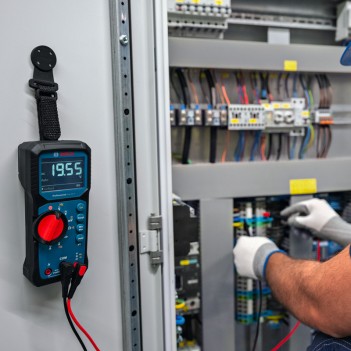 Digital Multimeter GDM 600-15 Professional + MH 1 Bosch