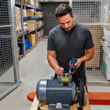 Pince ampèremétrique GMC 600-15 + MH 1 Professional Bosch