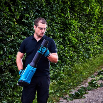 Gartenbläser 18V + 1 Akku 3Ah und Ladegerät DUB184RF Makita