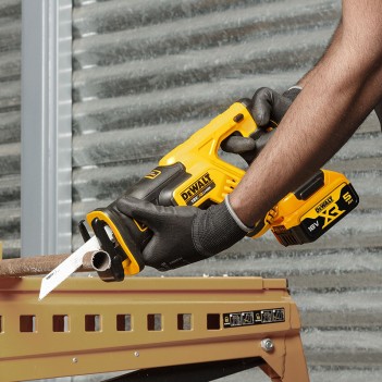 Säbelsäge 18V + 2 Akkus 5Ah DCS367P2 DeWalt