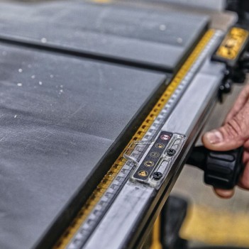 Scie à table Ø250mm DWE7492 + piétement roulant DE7400 DeWalt