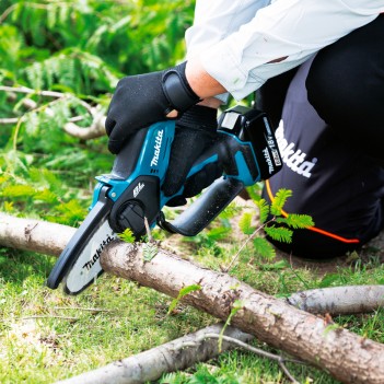 Akku-Astsäge 18V LXT DUC101RX06 + 2 Akkus und Ladegerät Makita