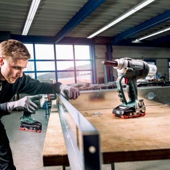 Akku-blindnietpistole NP 18 LTX BL 5.0 Metabo
