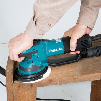 Ponceuse excentrique Ø 150 mm avec rotation enclenchable Makita BO6050J